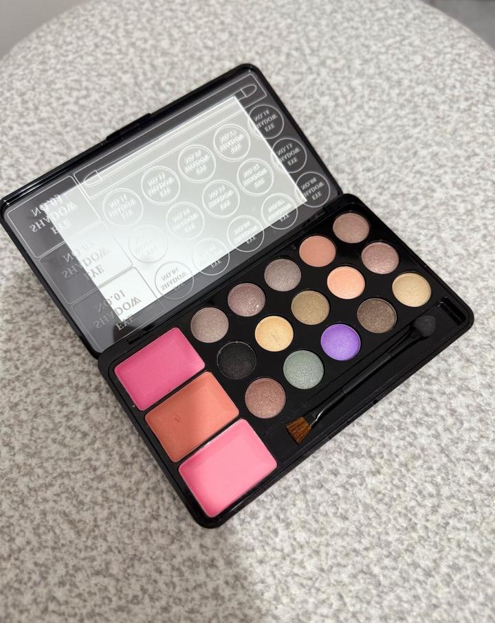 Тени для век