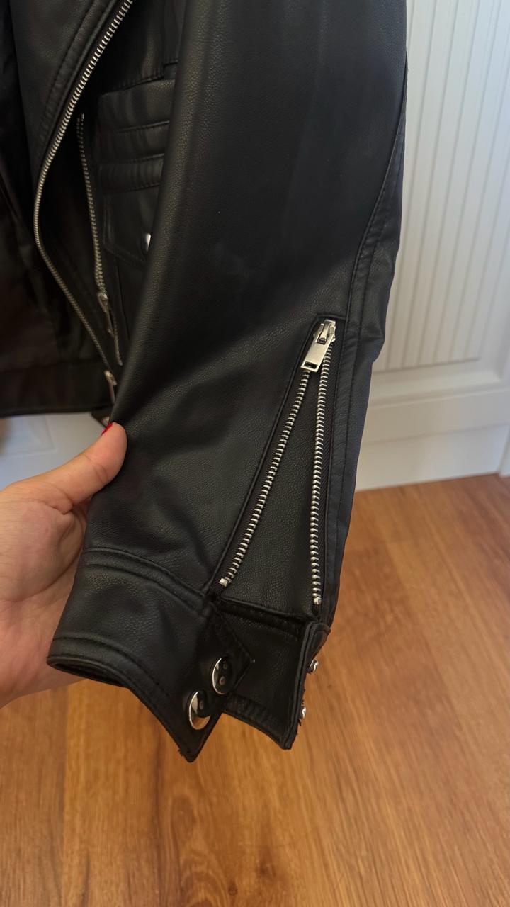 Кожаная куртка