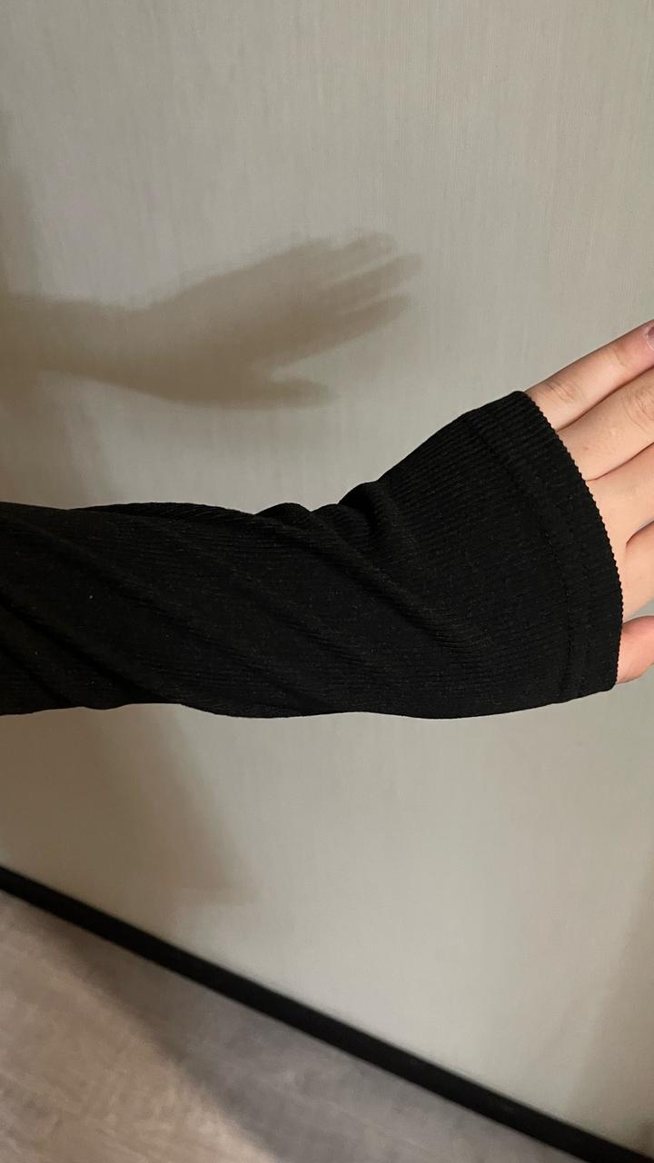 Повседневняя приталенная зипка в рубчик🤍