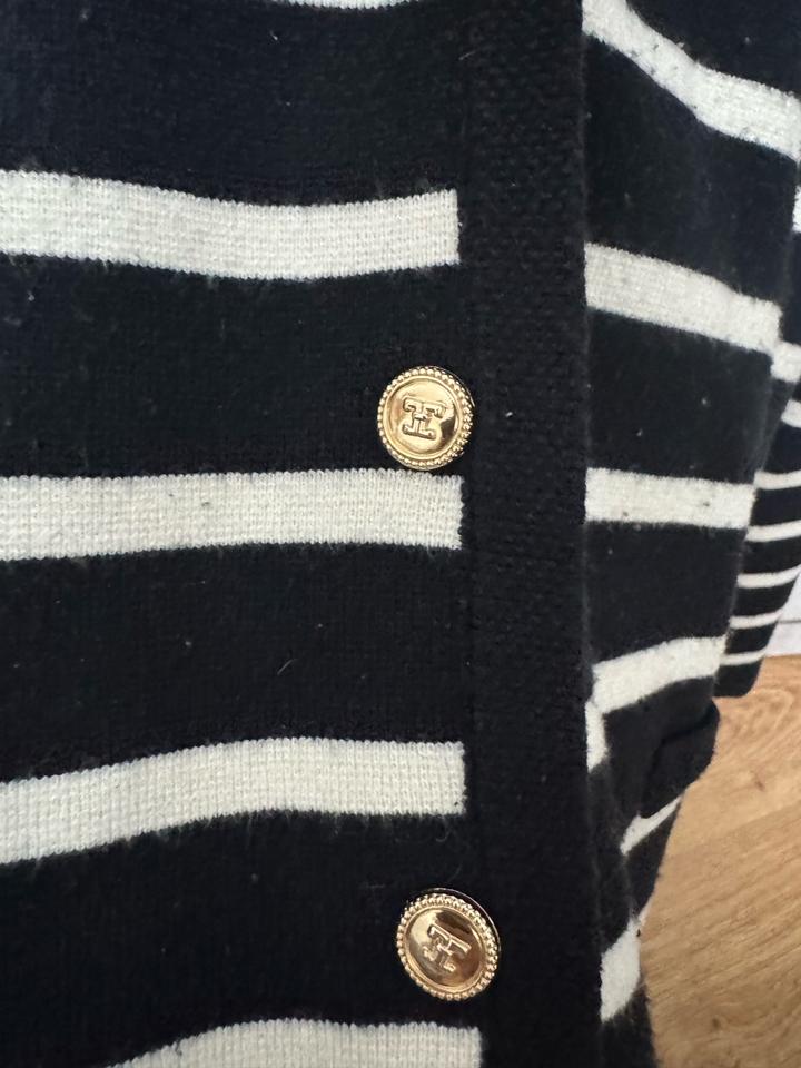 Кофта в полоску