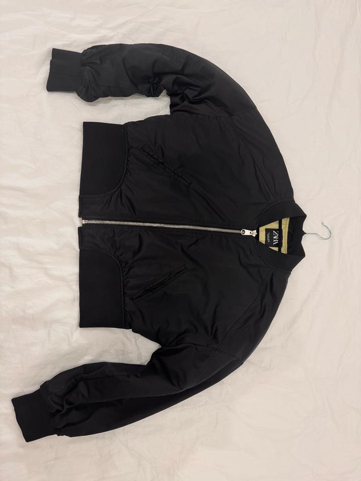Бомбер ZARA