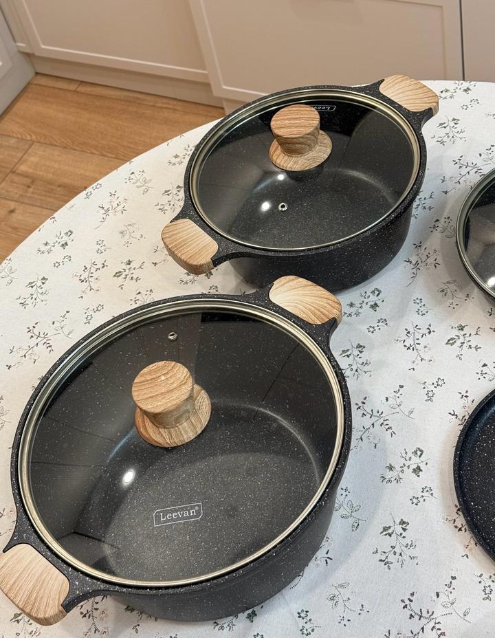 Набор кастрюль Leevan