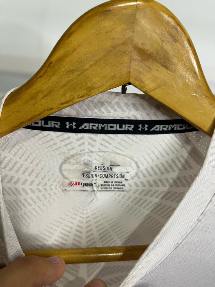 Under Armour компрессионный лонгслив