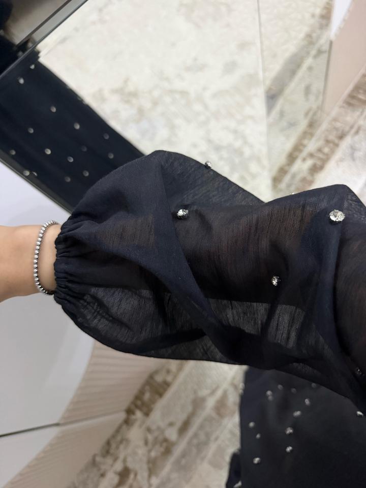 Черное платье