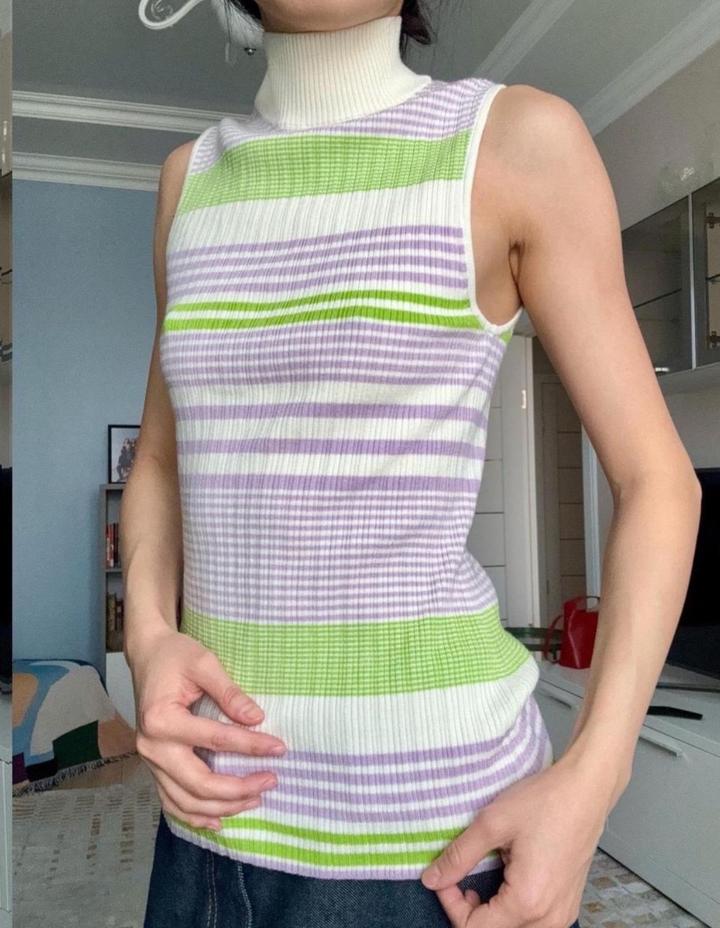 Топ вязаный