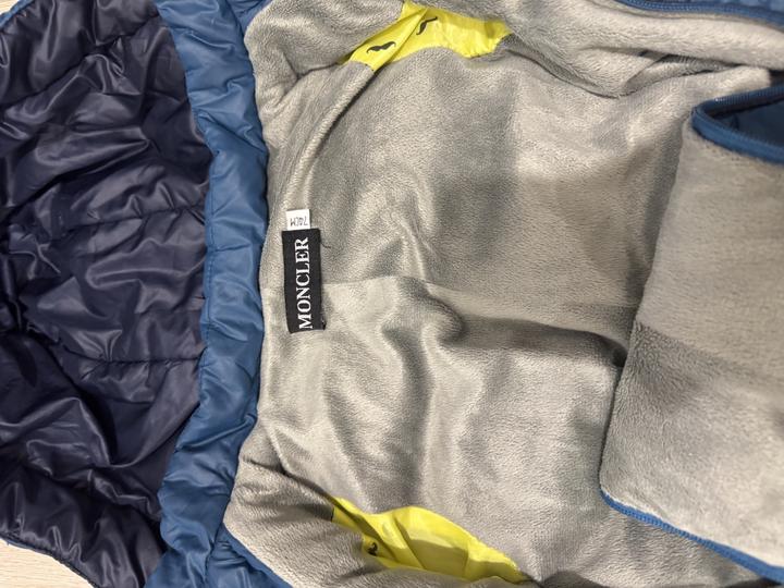 Зимний комбинезон Moncler