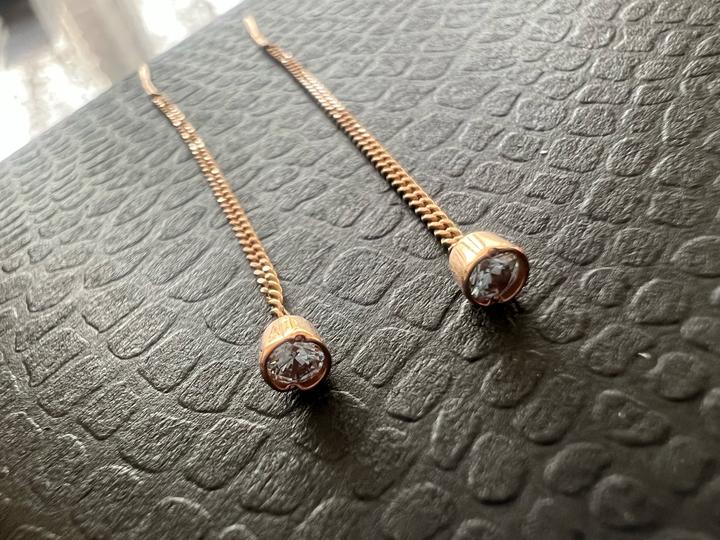 Серьги гвоздики-цепочки висячие золото 585 и фианиты