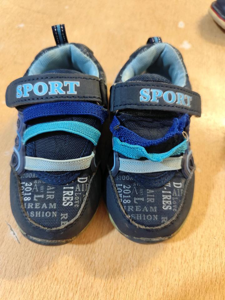 Кроссовки.Туфли.Тапочки.