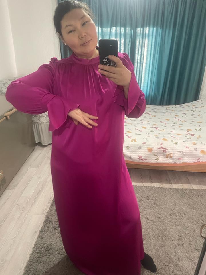 Платья из атласа