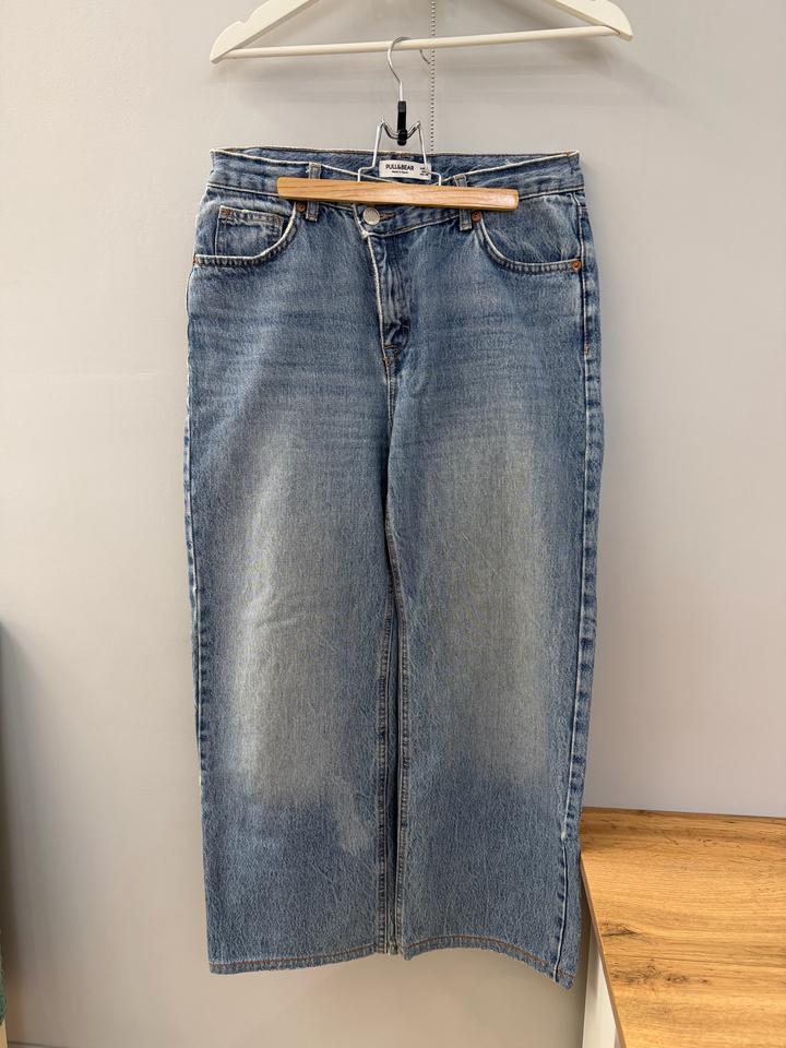 Голубые джинсы Pull&Bear