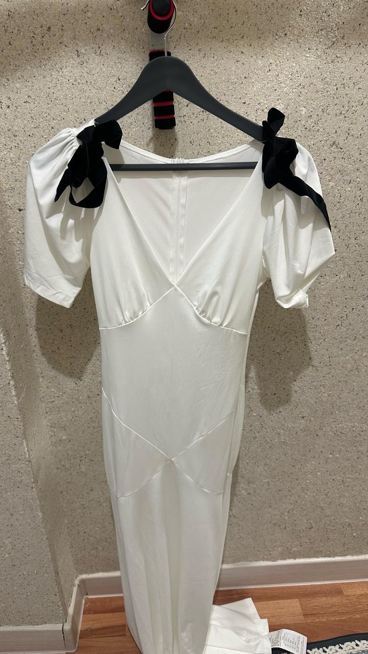 Платье кендалл новое с биркой