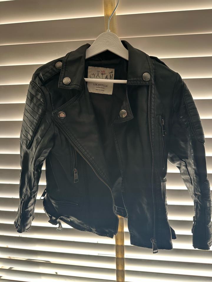 Кожаная косуха Zara