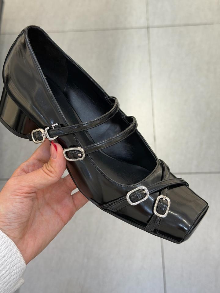 Туфли Charles & Keith