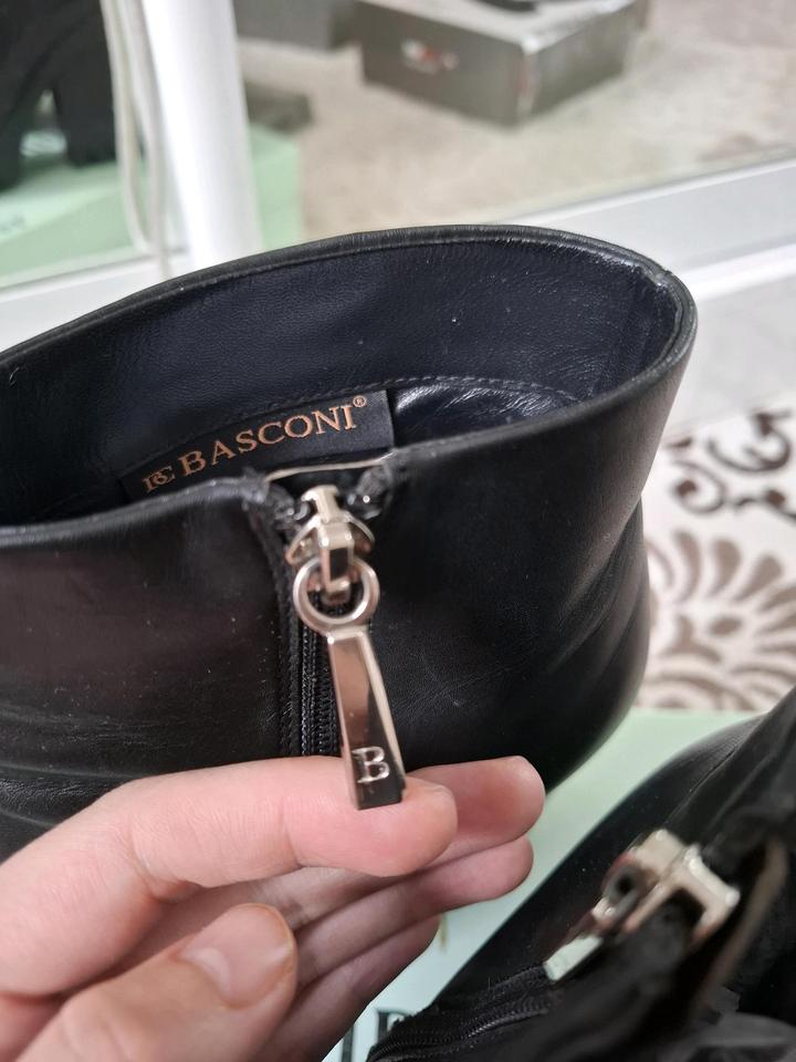 Кожаные сапоги Basconi