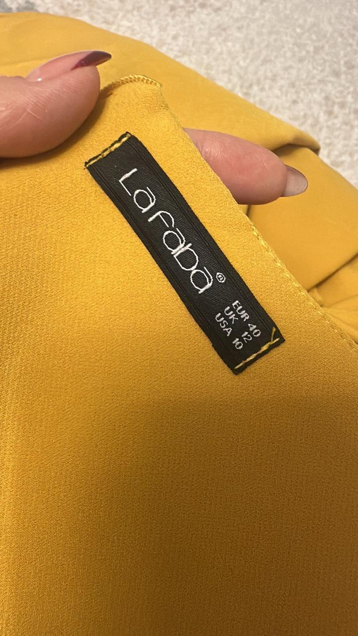 Продам платье футляр