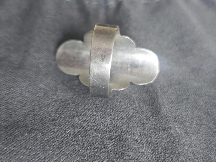 Серебряное кольцо