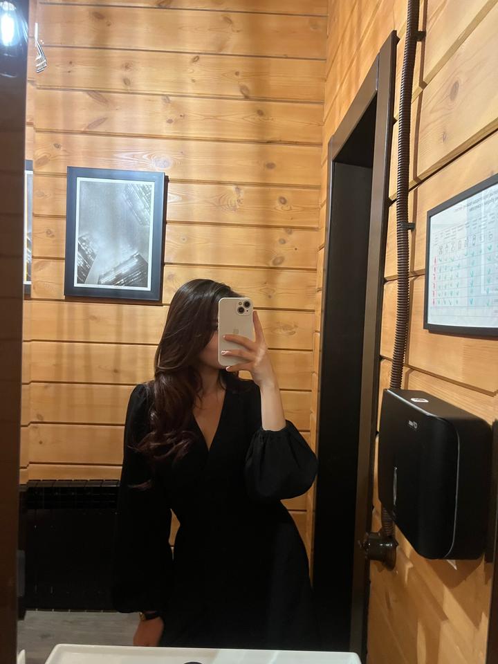 Черное платье