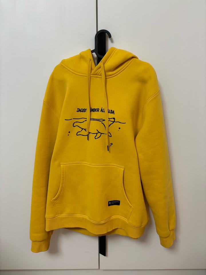 Желтая толстовка qazaqrepublic