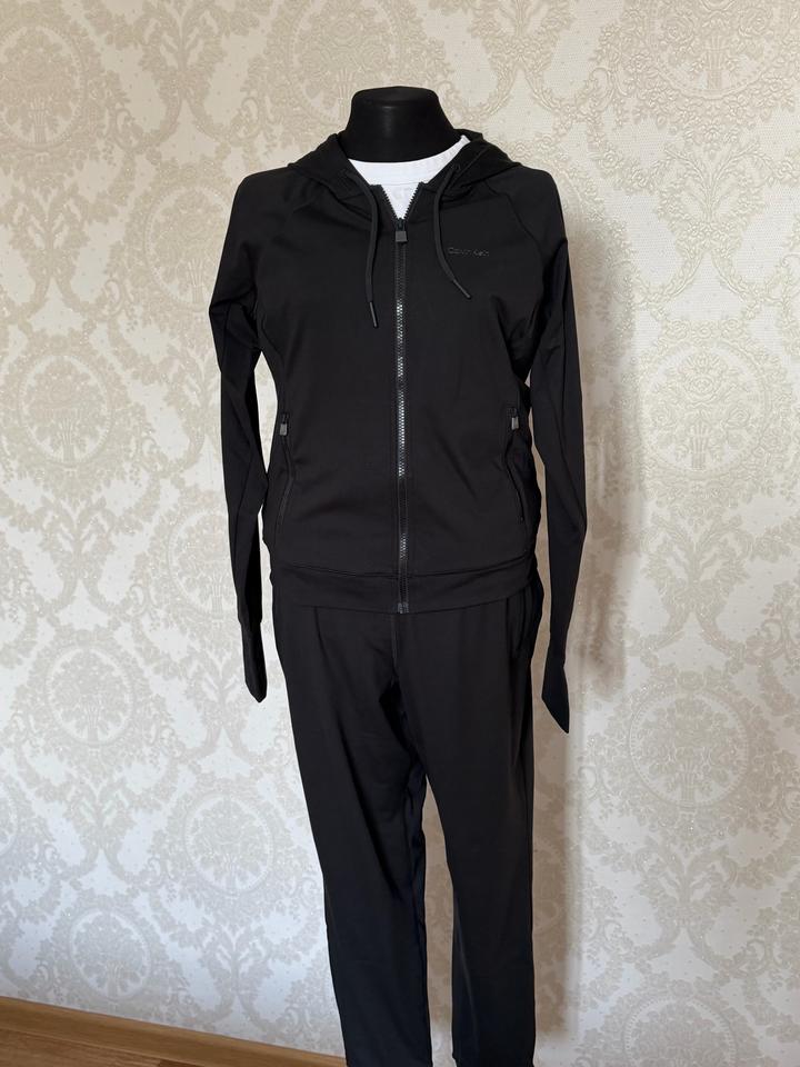 Спортивная двойка Calvin Klein