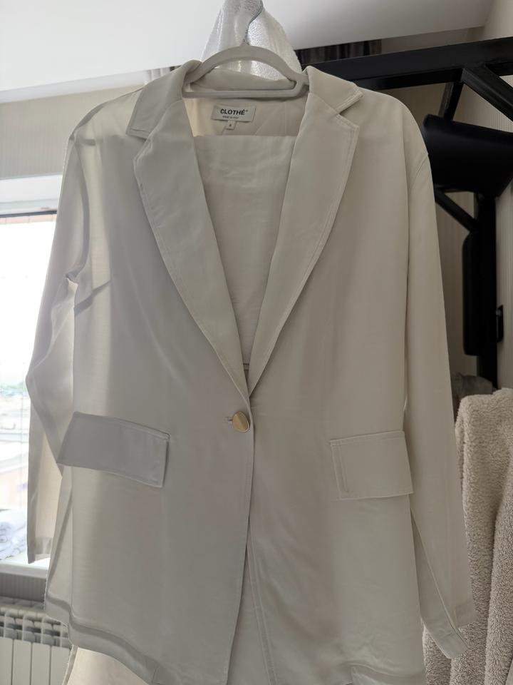 Clothe