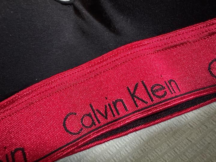Топ от Calvin Klein