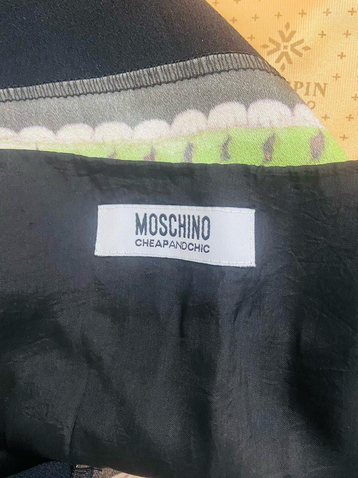 MOSCHINO