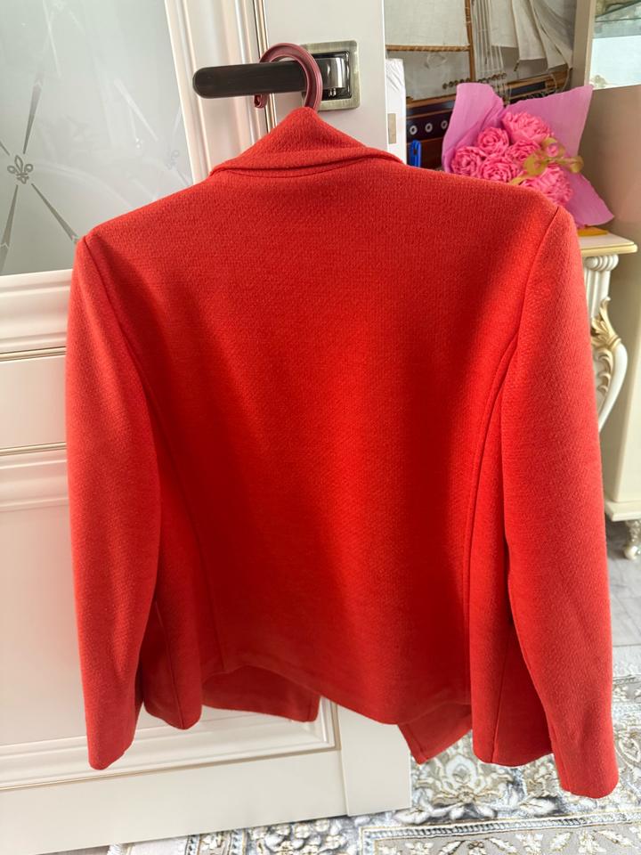 Пальто весеннее