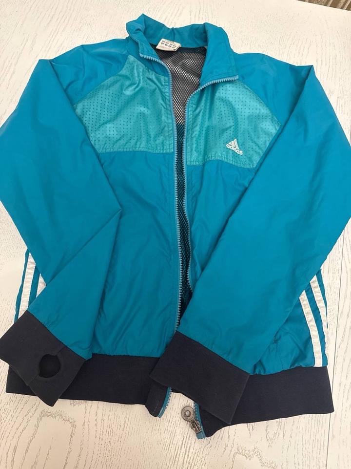 Ветрока Adidas женская