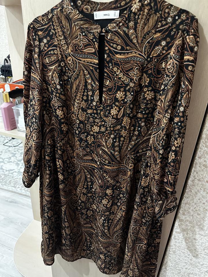 Платье манго