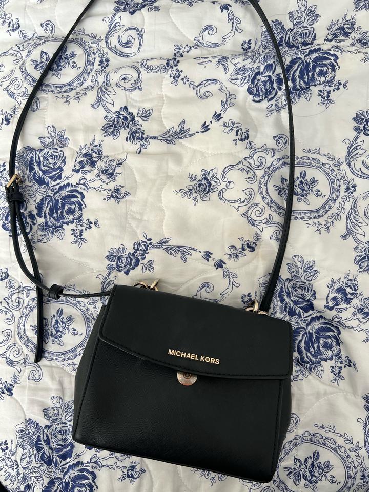 Черная сумка MICHAEL KORS