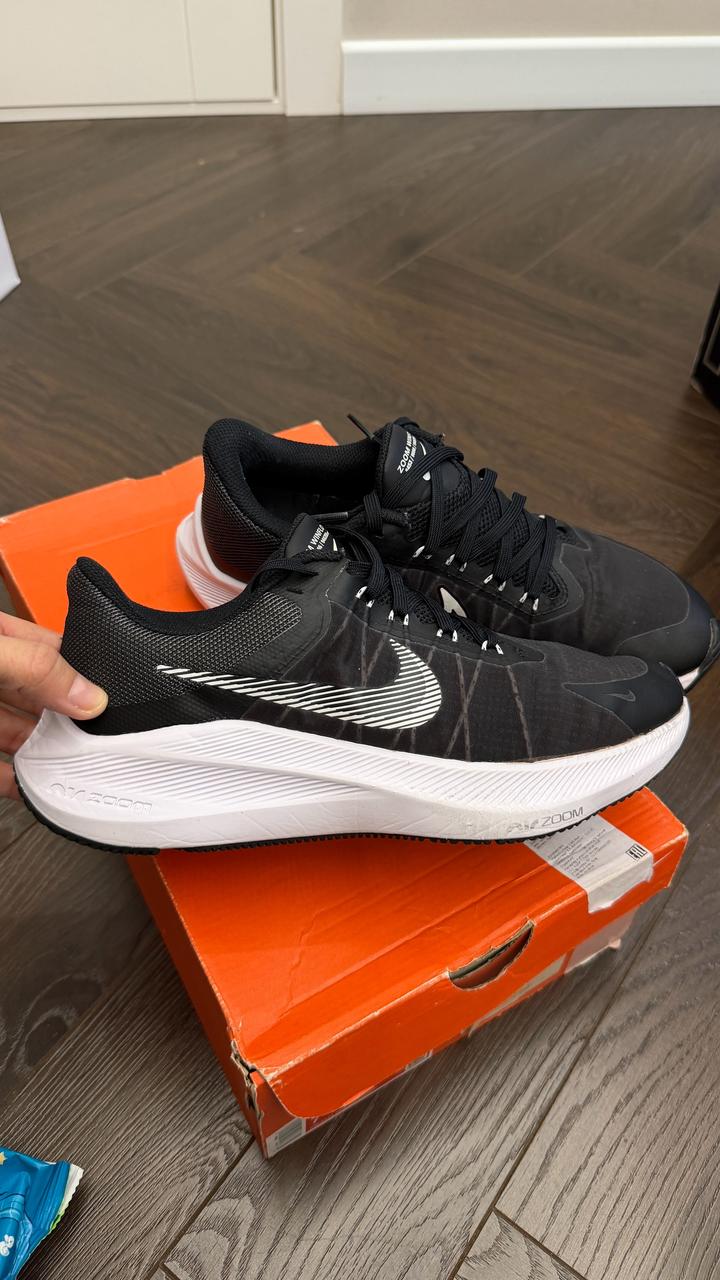 Кроссовки в зал Nike оригинал с коробкой 38 размер