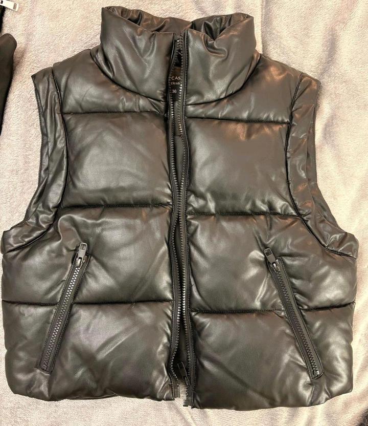 Безрукавка XS/S эко кожа