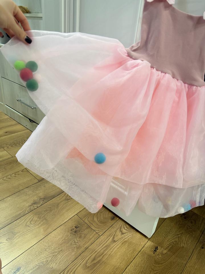 Платье на девочку