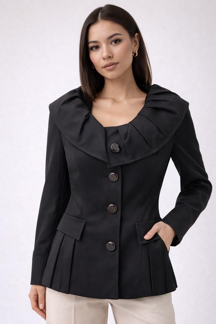 Элегантный женский пиджак