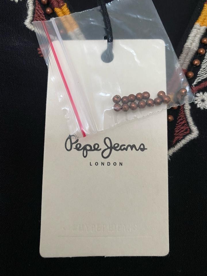Черное платье Pepe Jeans