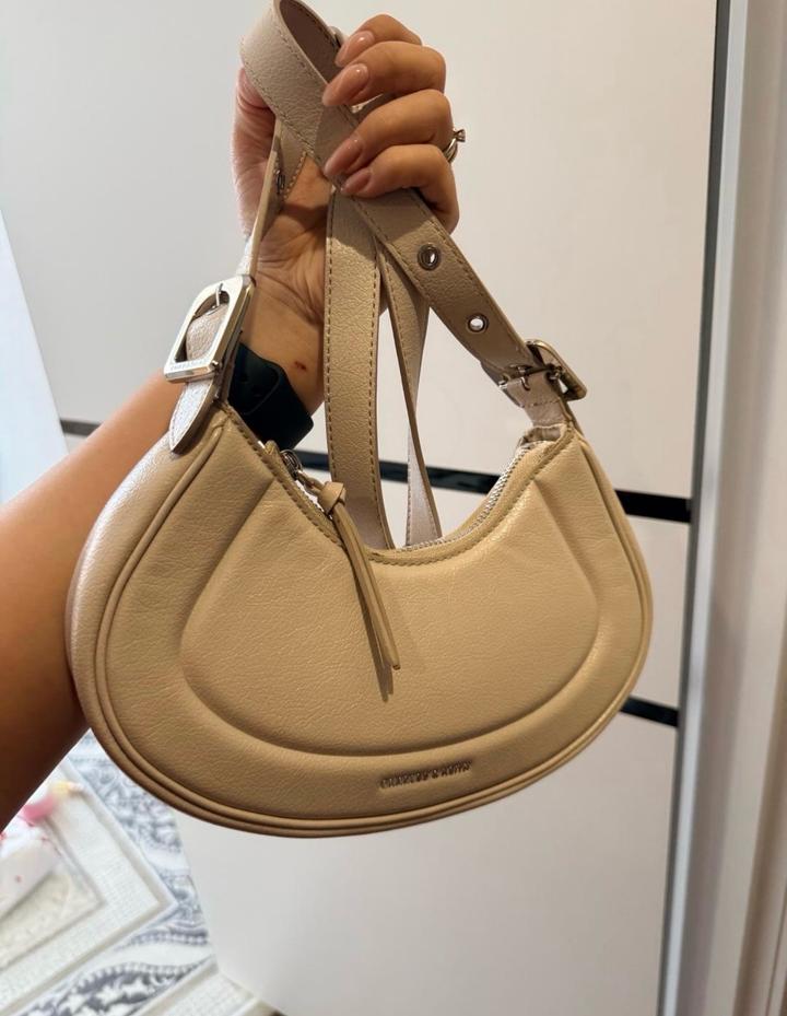 Сумка Charles & Keith