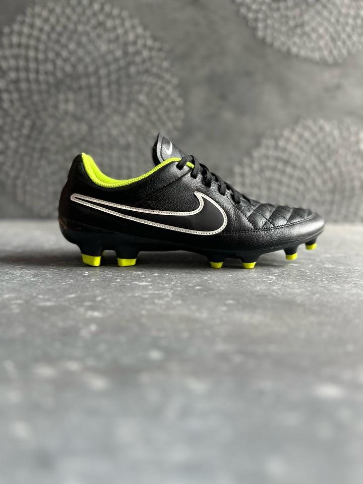Бутсы Nike Tiempo