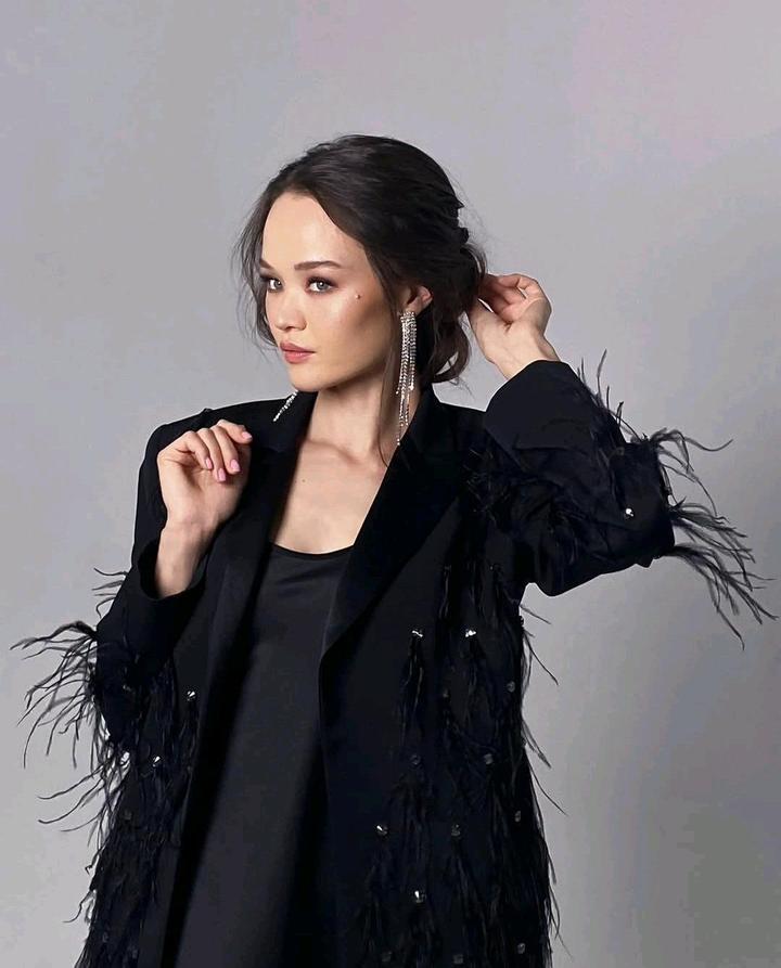 Костюм с юбкой от Malli