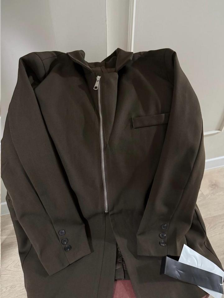 Пиджак коричневый