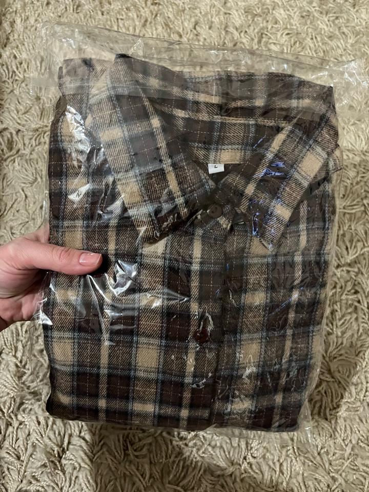 Байковая рубашка коричневого цвета в клетку