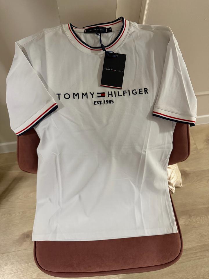 Tommy Hilfiger