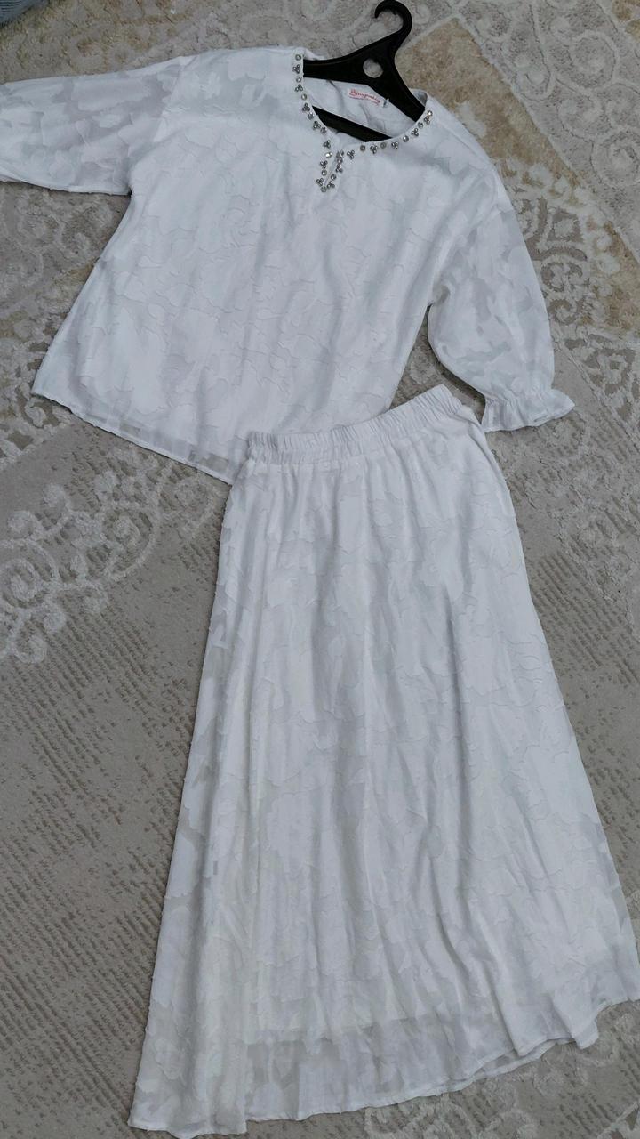 Белый женственный костюм (юбка + блуза) 48