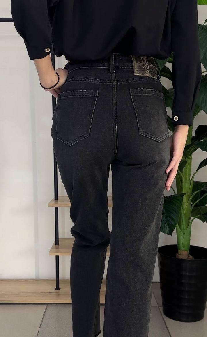 Джинсы прямые черные