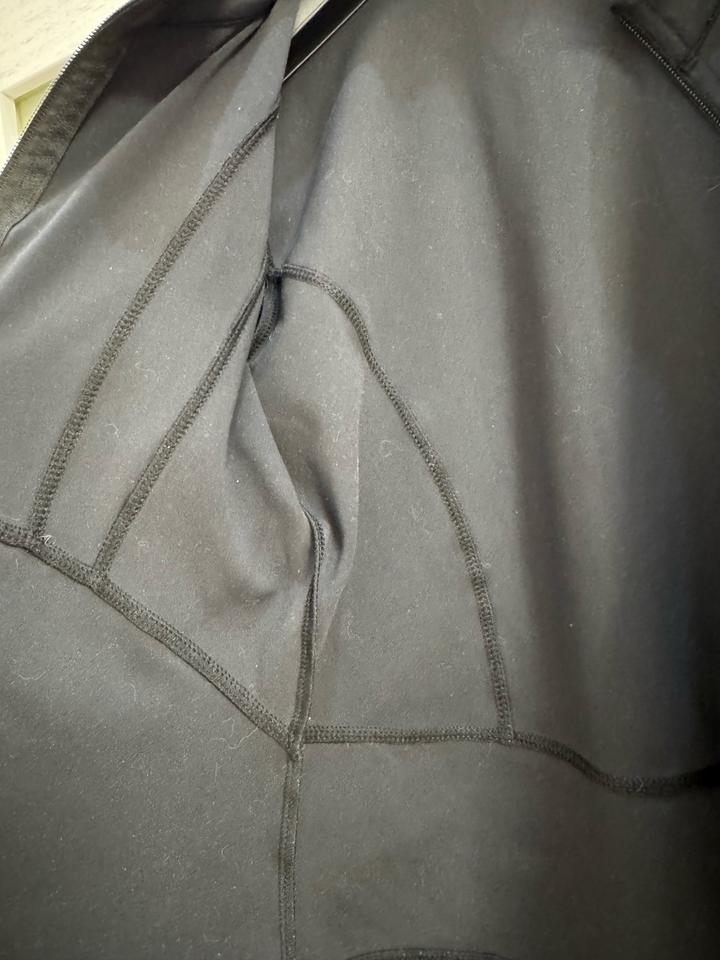 Черный рашгард