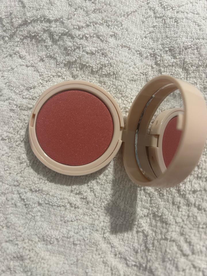 Румяна Pupa Wonder Me Blush в оттенке 002.