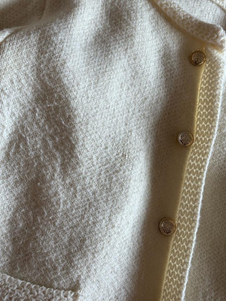 Молочный жакет