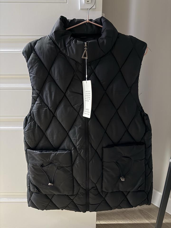 Женская безрукавка