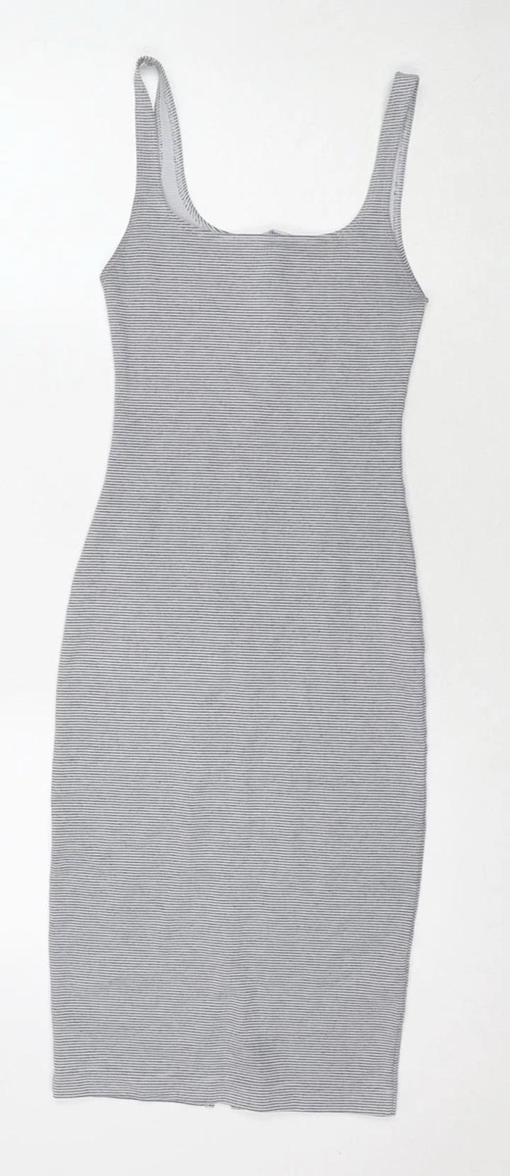 платье в полоску от бренда Zara