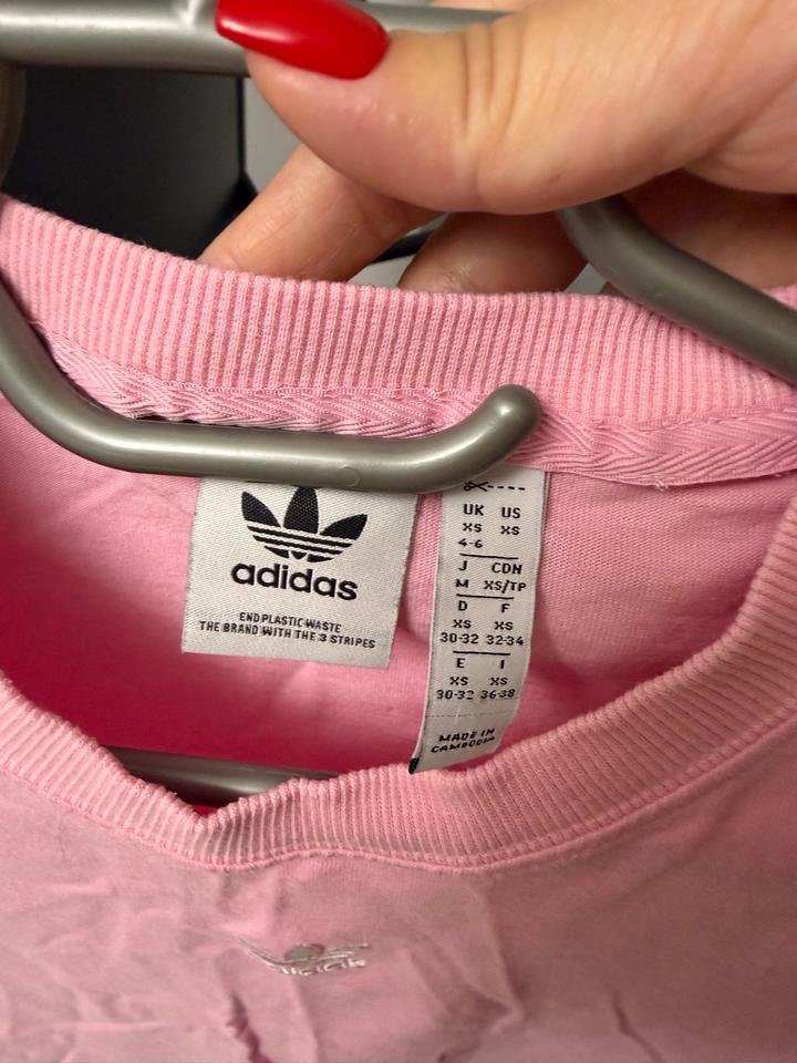 Футболка от adidas