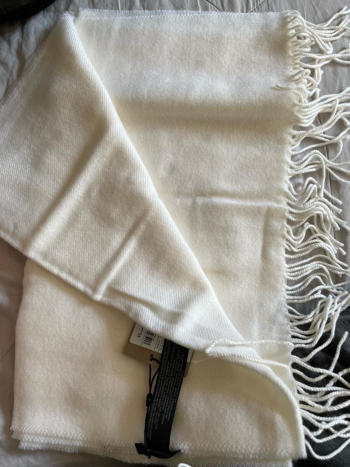 Новый шарф-палантин Massimo Dutti